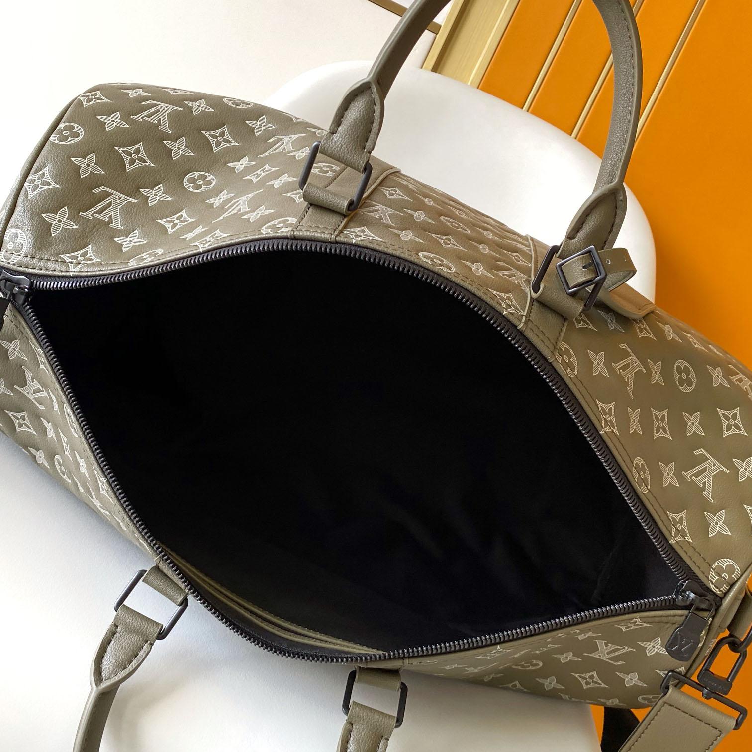 Louis Vuitton Keepall Bandoulière 50  M12504 - DopestKickz