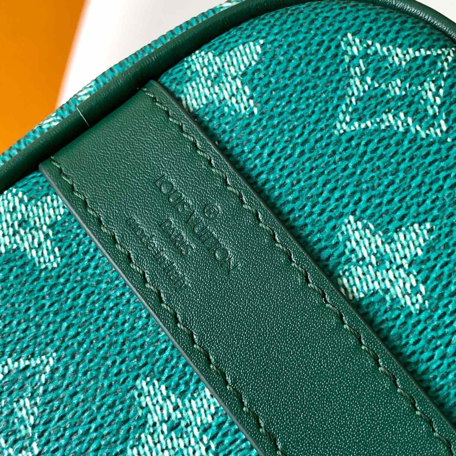 Louis Vuitton Keepall Bandoulière 25  M12684 - DopestKickz