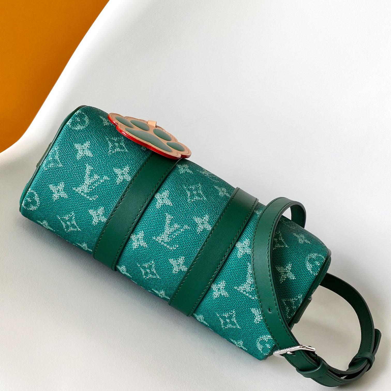 Louis Vuitton Keepall Bandoulière 25  M12684 - DopestKickz