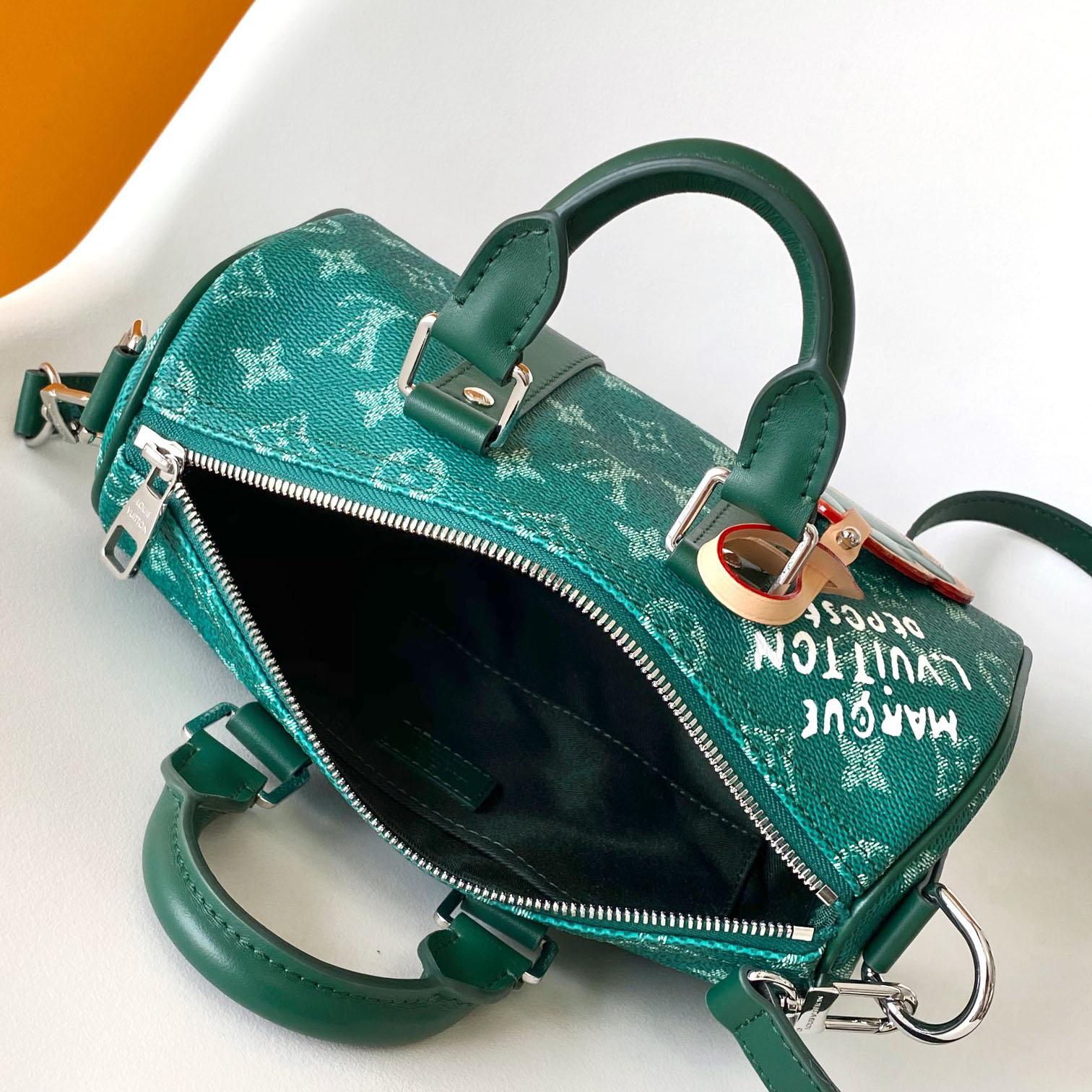 Louis Vuitton Keepall Bandoulière 25  M12684 - DopestKickz