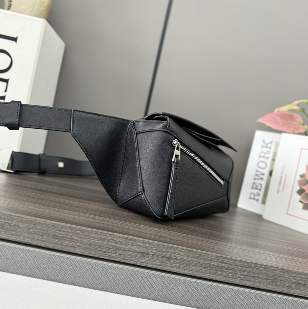 Loewe Small Puzzle Bumbag In Classic Calfskin - DopestKickz