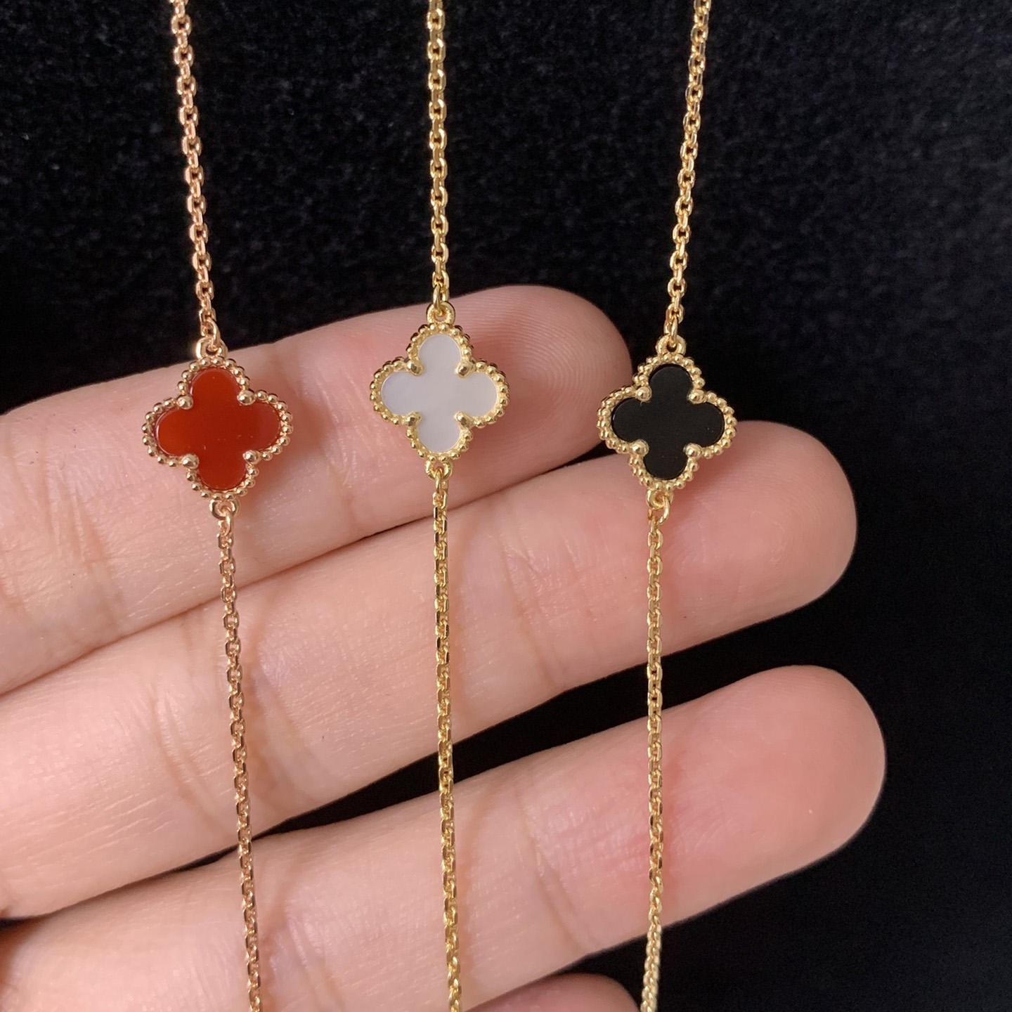 Van Cleef & Arpels Bracelet - DopestKickz