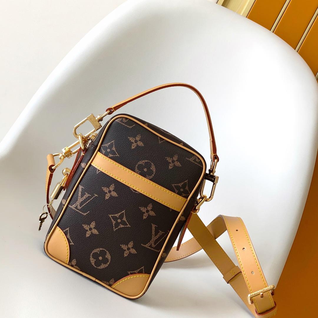 Louis Vuitton Danube   M14106 - DopestKickz