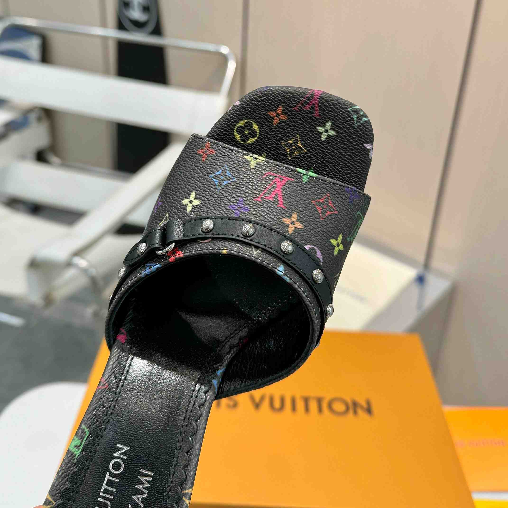 Louis Vuitton LV x TM 6AM Mule    - DopestKickz