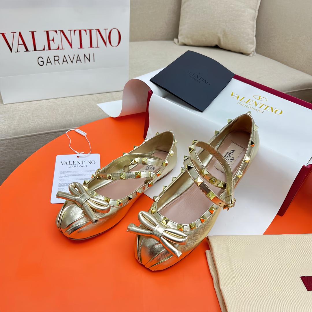 Valenti Rockstud Laminated Nappa Leather Ballerina - DopestKickz