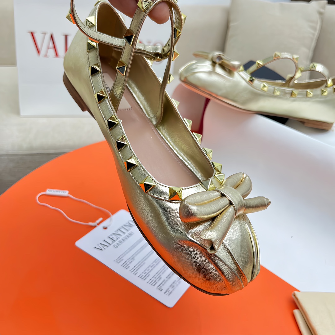 Valenti Rockstud Laminated Nappa Leather Ballerina - DopestKickz