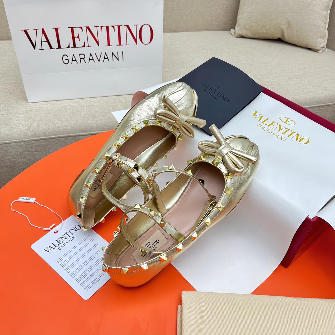 Valenti Rockstud Laminated Nappa Leather Ballerina - DopestKickz