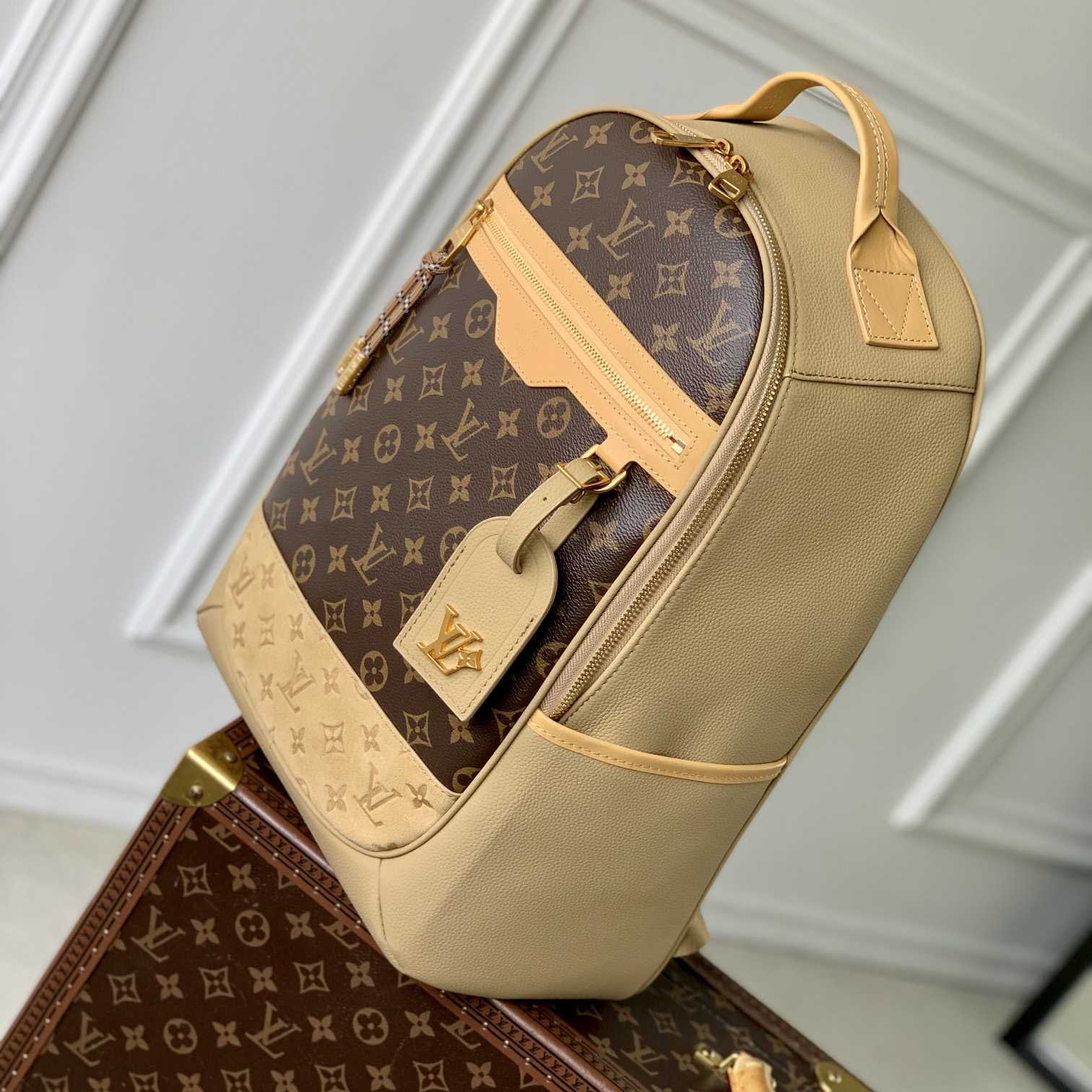 Louis Vuitton Outdoor Backpack   M12624 - DopestKickz
