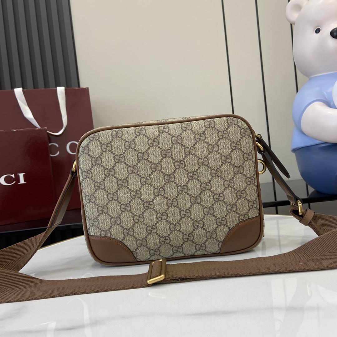 Gucci GG Emblem Medium Crossbody Bag - DopestKickz