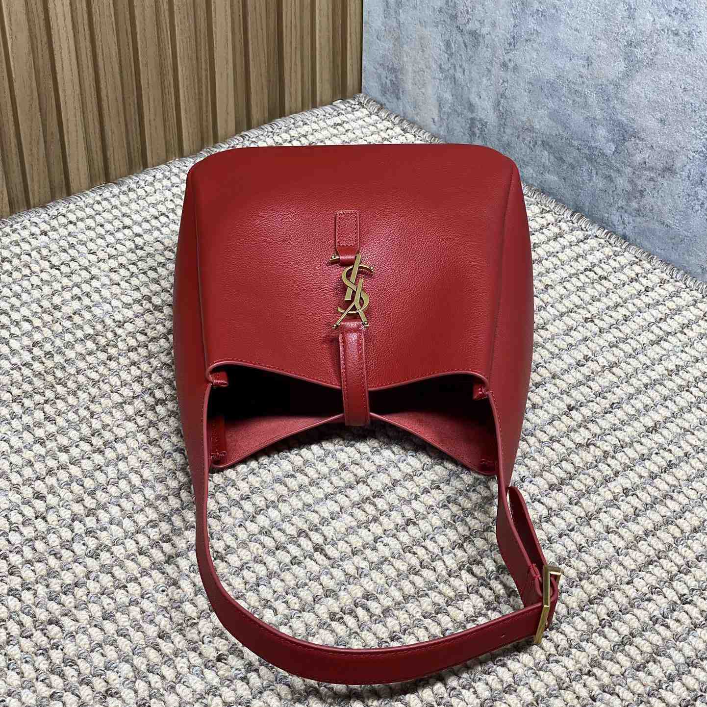 Saint Laurent LE 5 À 7 Supple Small In Grained Leather - DopestKickz