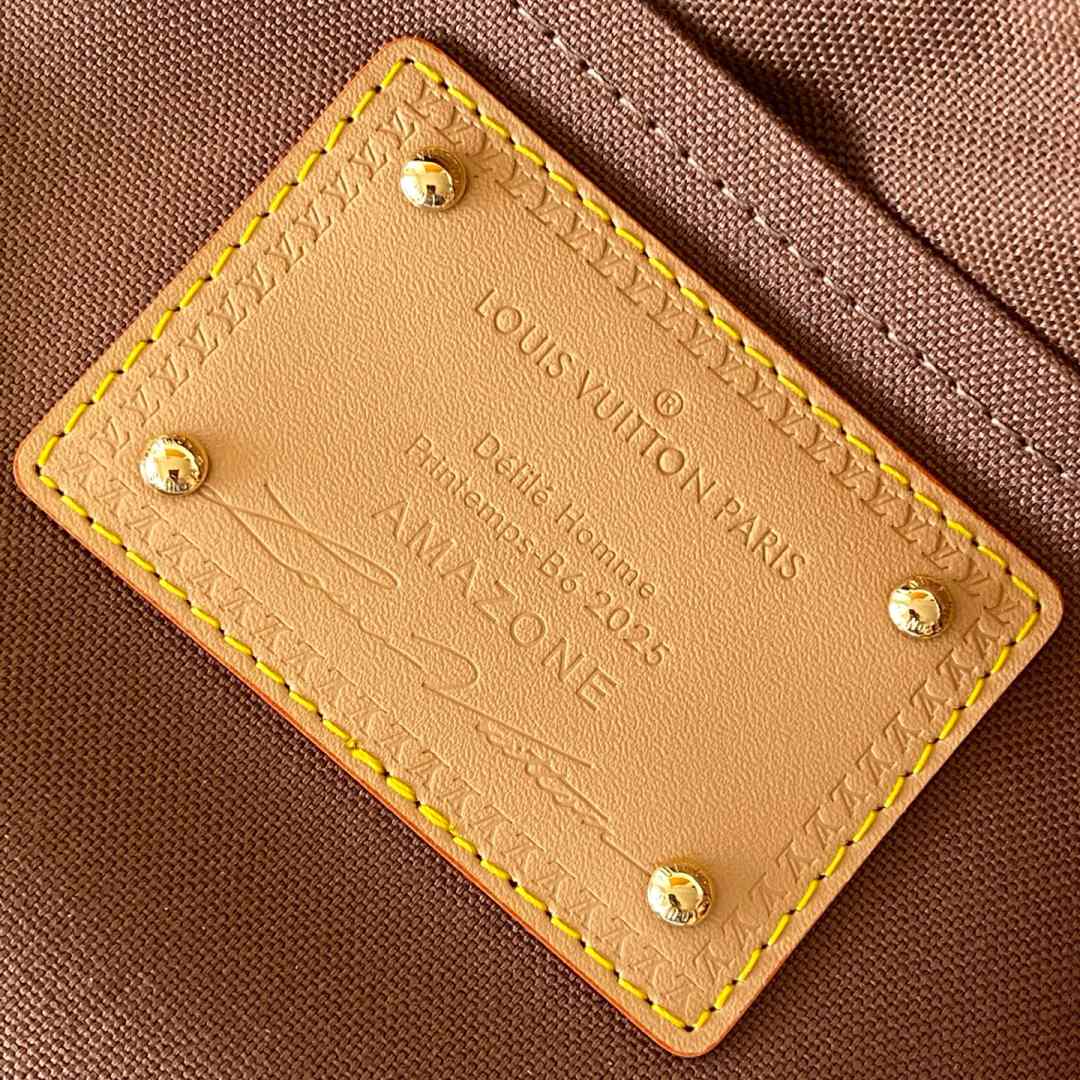 Louis Vuitton Nil   M14025 - DopestKickz