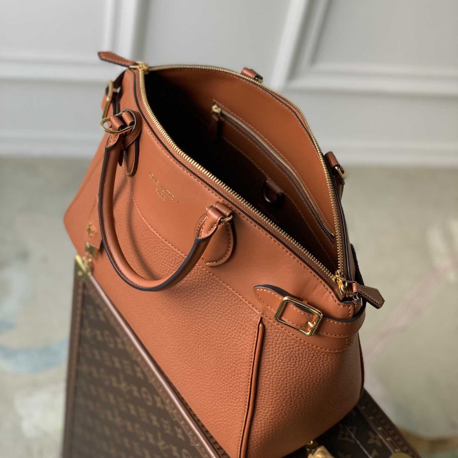 Louis Vuitton Vendôme MM  M22925 - DopestKickz