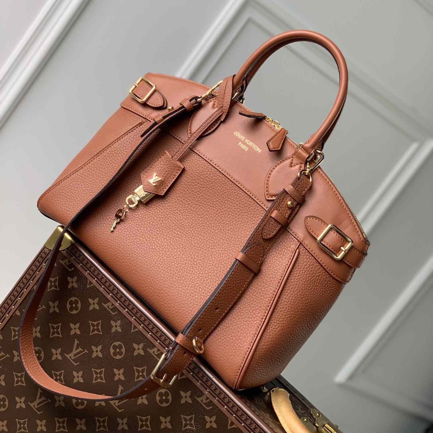 Louis Vuitton Vendôme MM  M22925 - DopestKickz