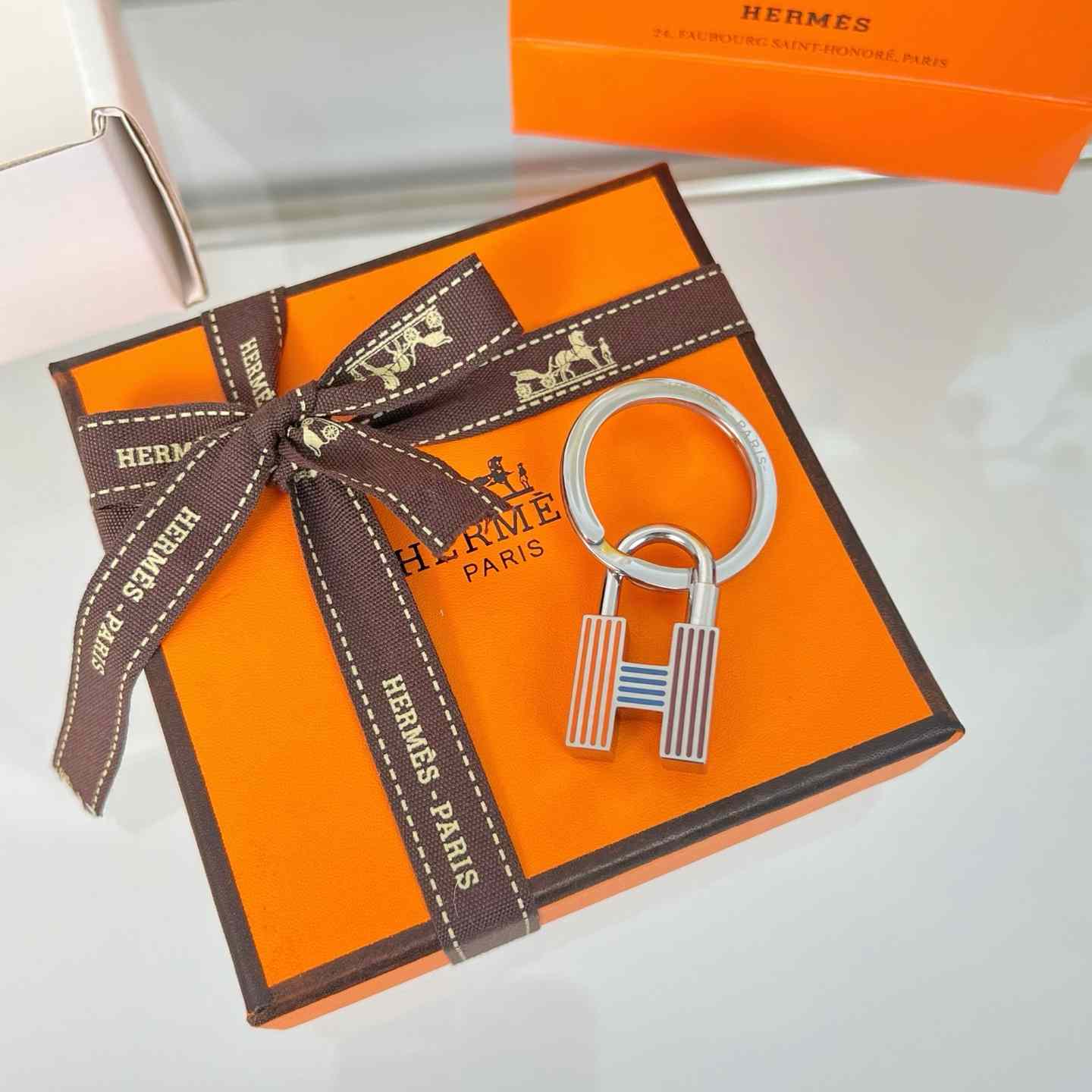 Hermes Cadenas Quizz Rainbow Key Ring - DopestKickz