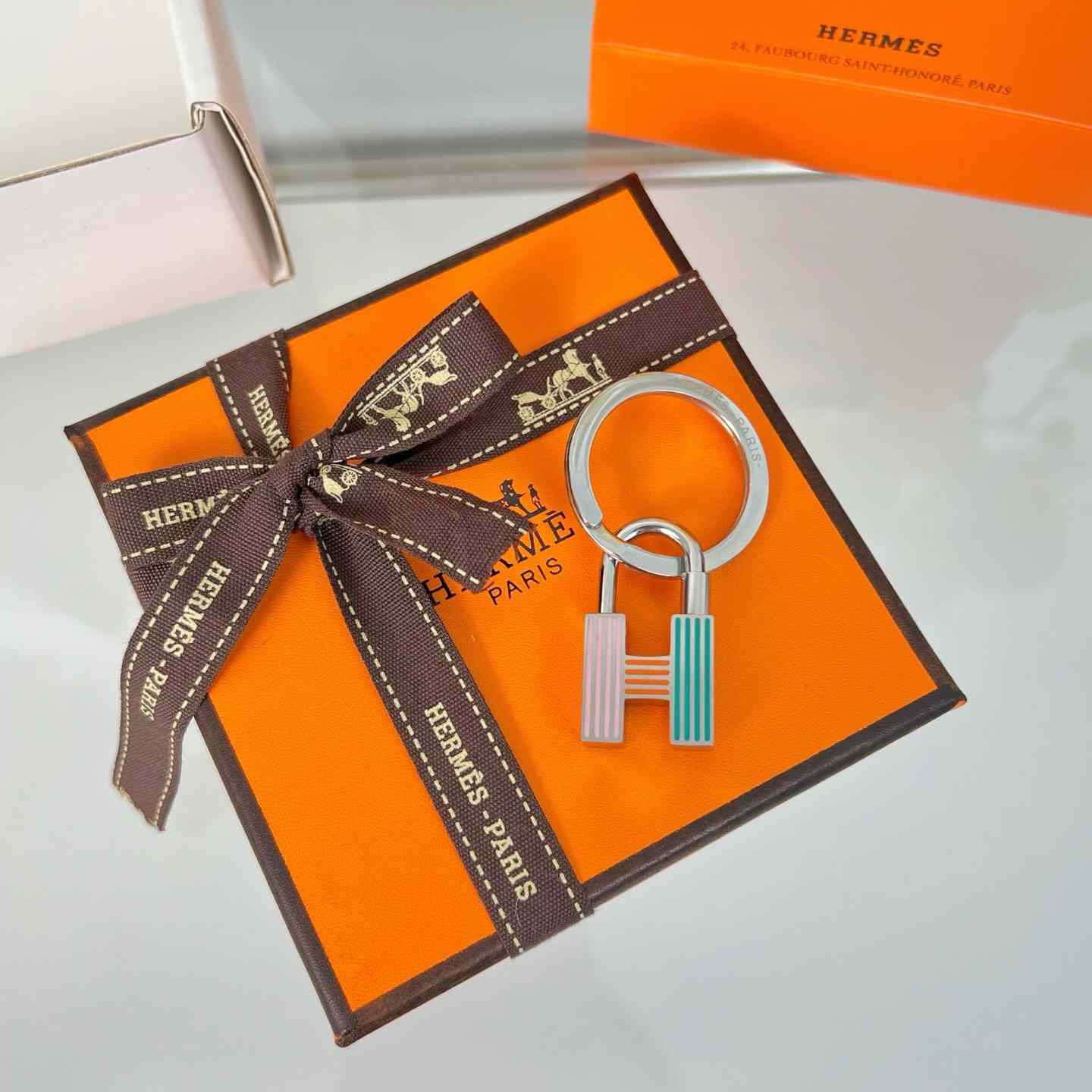 Hermes Cadenas Quizz Rainbow Key Ring - DopestKickz