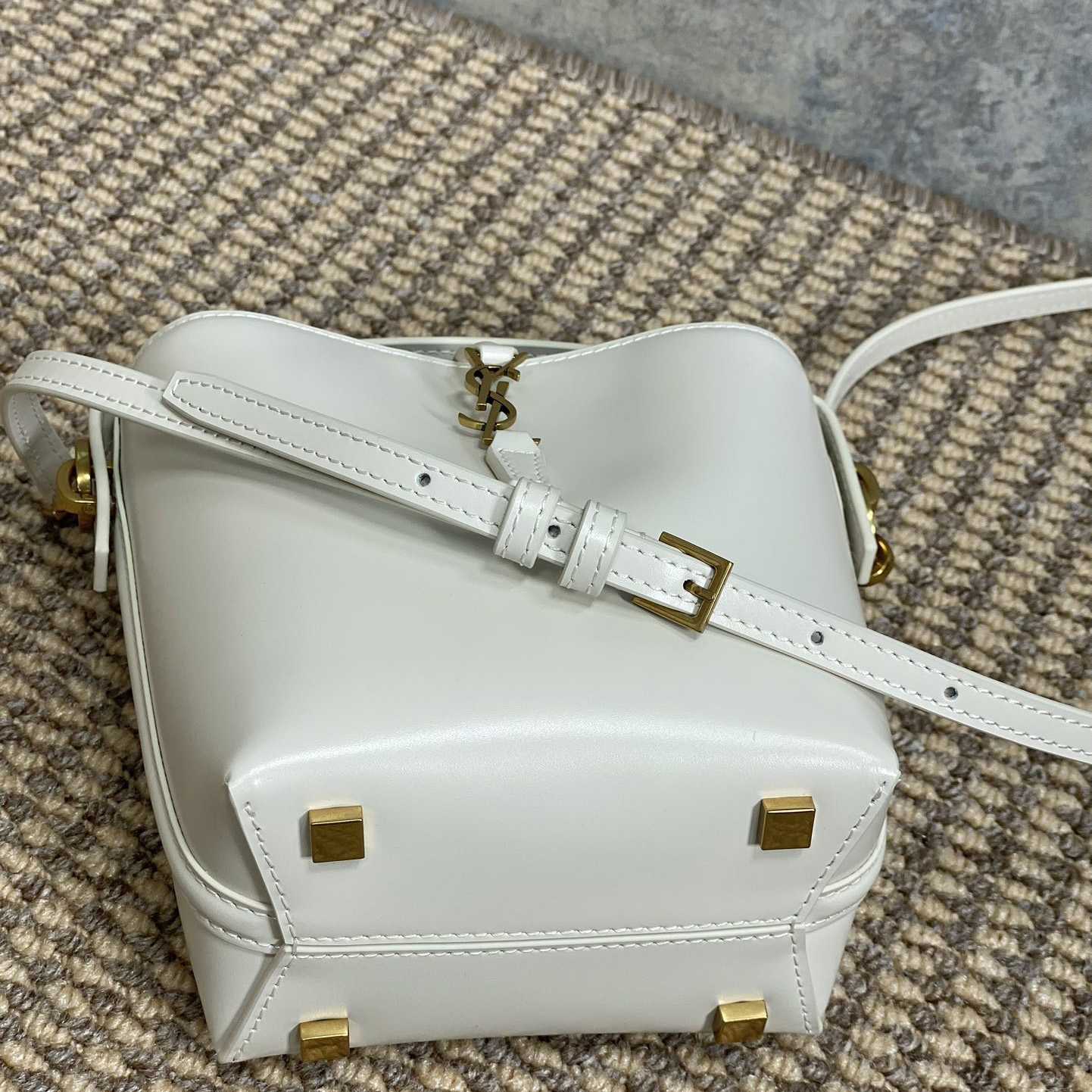 Saint Laurent Le 37 Mini In Shiny Leather - DopestKickz