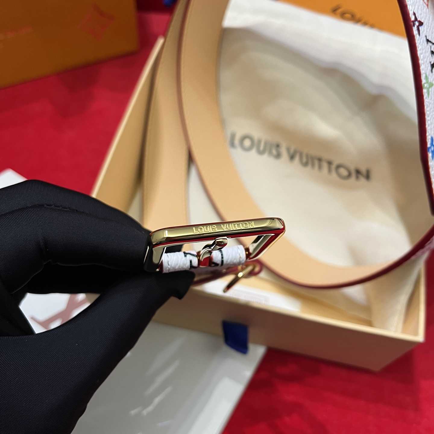 Louis Vuitton LV x TM LV D-Ring 30mm Belt   M8981W - DopestKickz