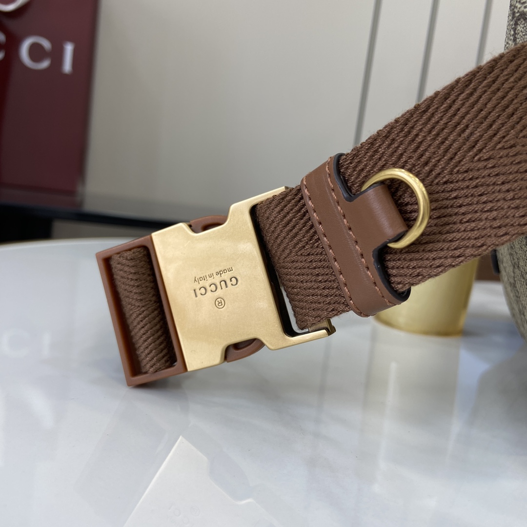 Gucci GG Emblem Medium Belt Bag - DopestKickz