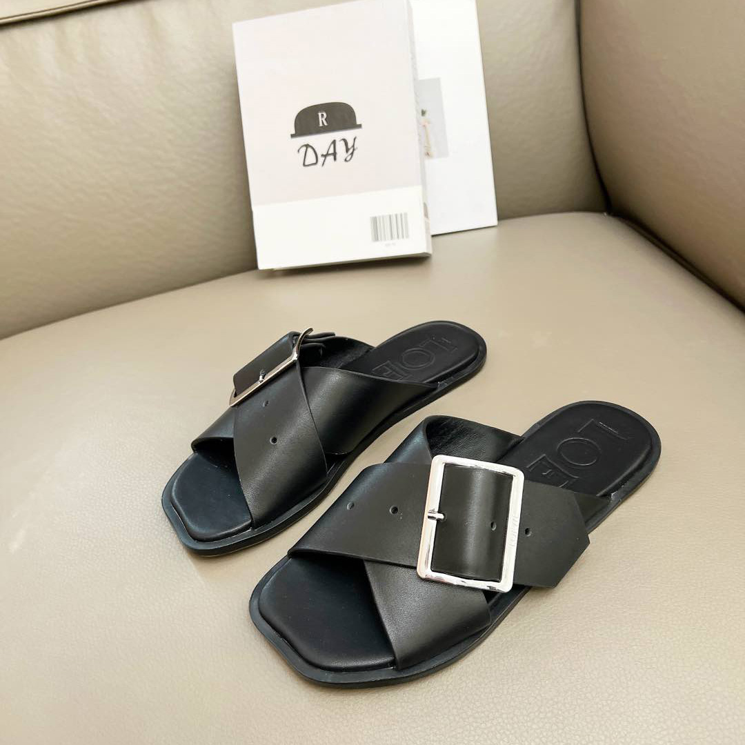 Loewe Petal Belt Flat Sandal In Vegetable-tanned Calfskin - DopestKickz