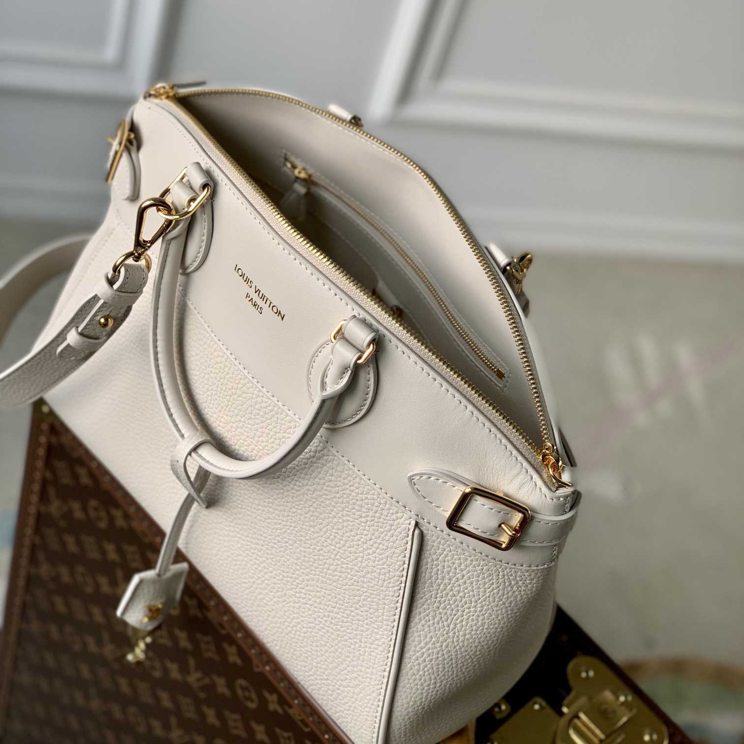 Louis Vuitton Vendôme MM  M23061 - DopestKickz