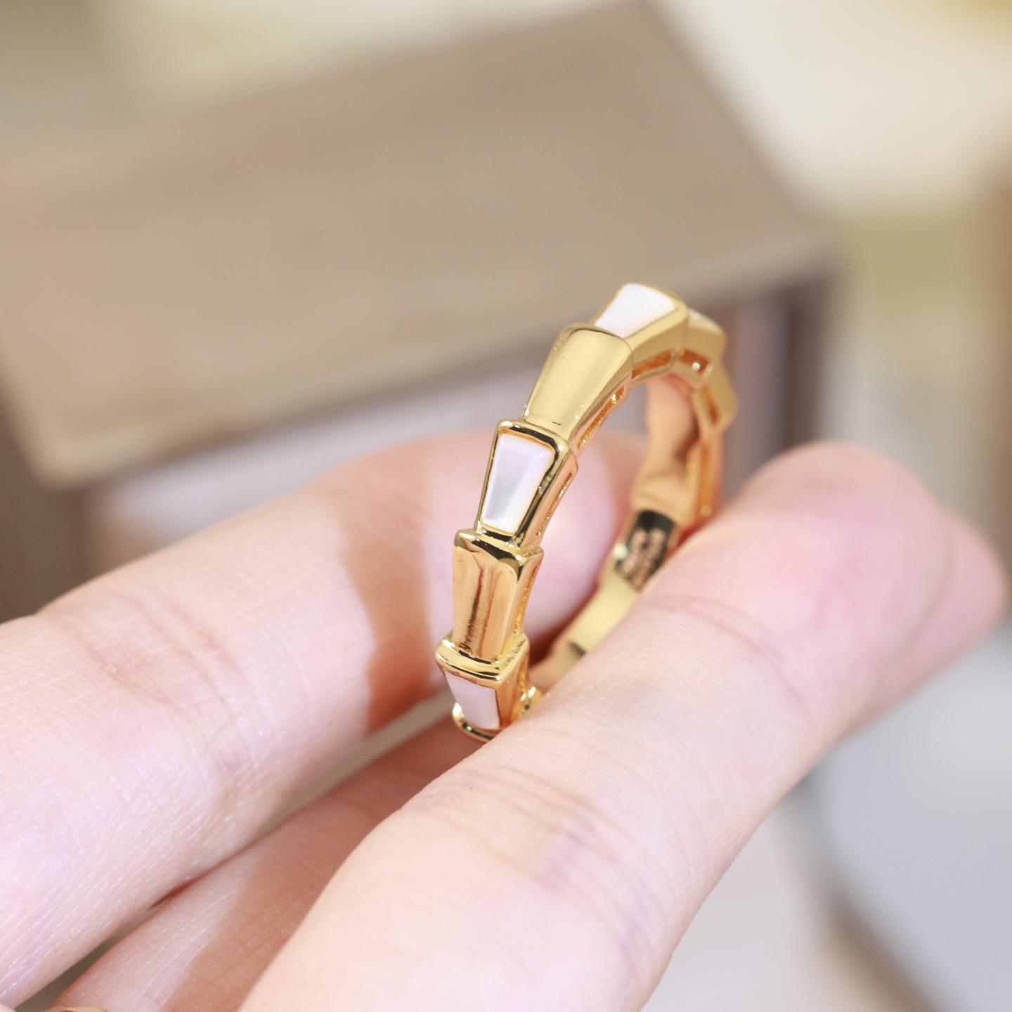 Bvlgari Ring - DopestKickz