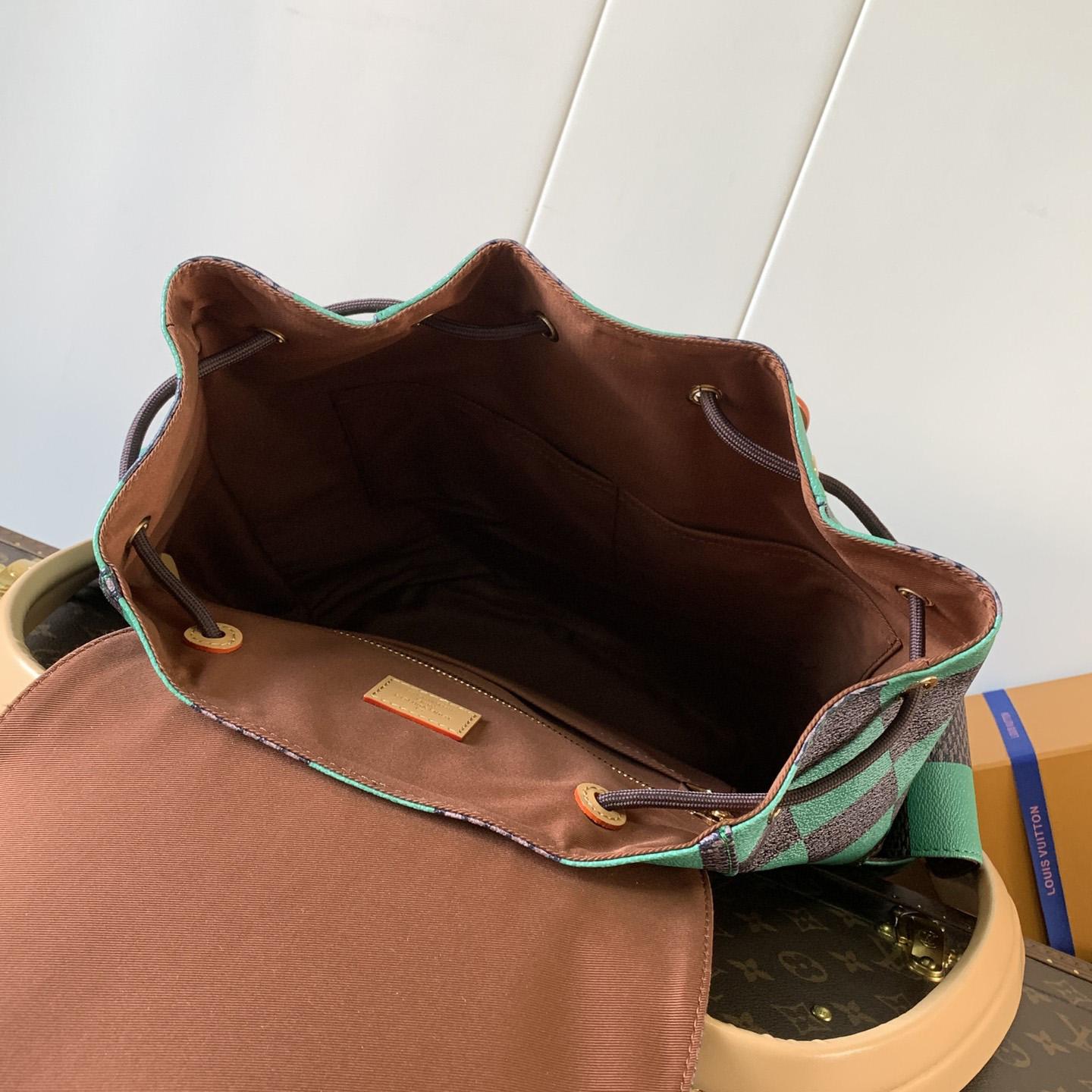 Louis Vuitton Christopher MM  N40564 - DopestKickz