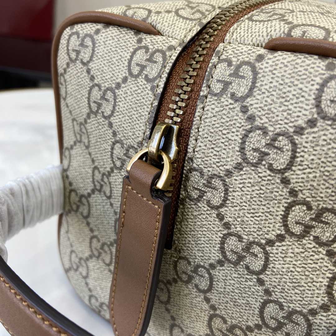 Gucci GG Emblem Medium Toiletry Case - DopestKickz