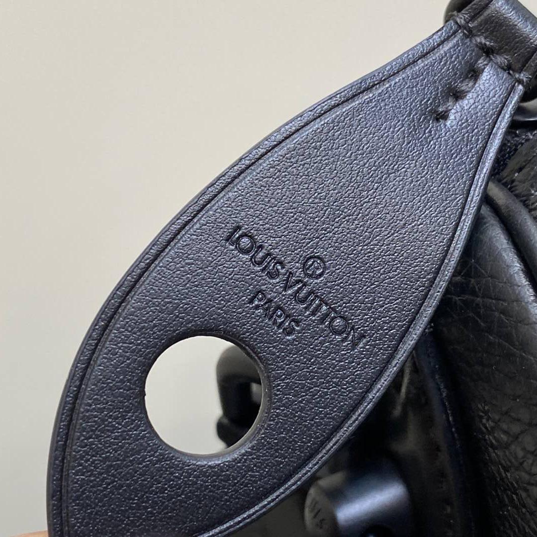 Louis Vuitton Speedy P9 Bandoulière 30   M21108 - DopestKickz