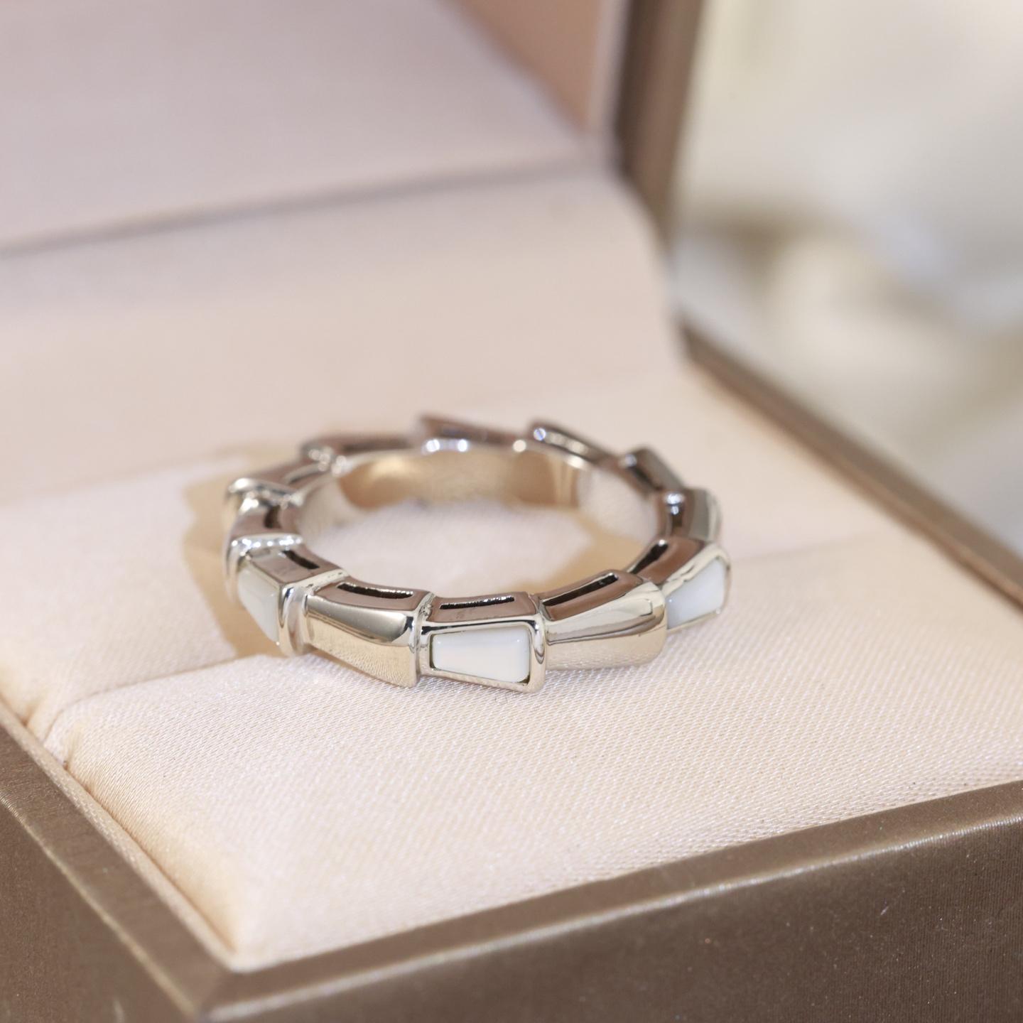 Bvlgari Ring - DopestKickz