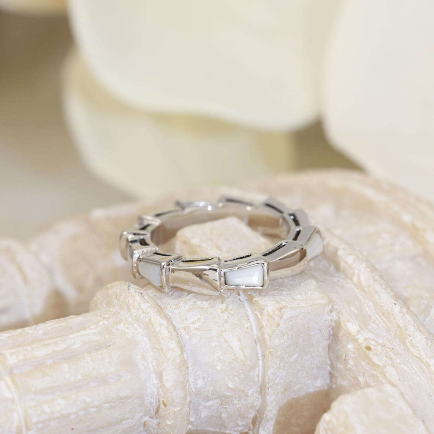 Bvlgari Ring - DopestKickz