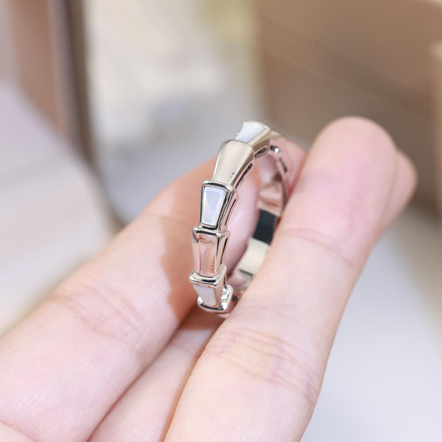 Bvlgari Ring - DopestKickz