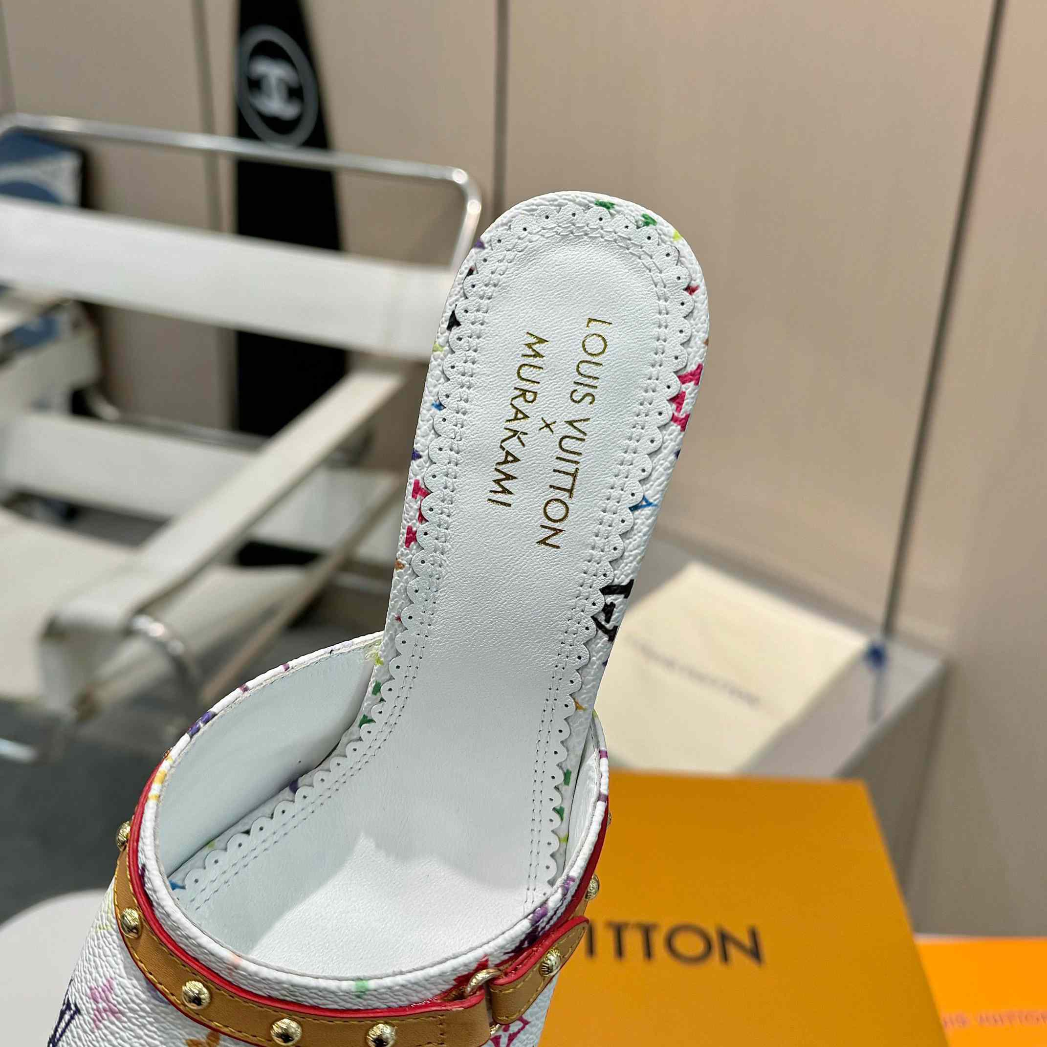 Louis Vuitton LV x TM 6AM Mule   1AGWU4 - DopestKickz