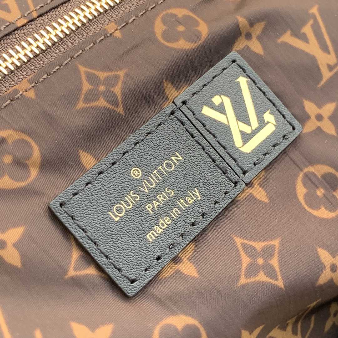 Louis Vuitton Monogram Giant Pillow OnTheGo MM   M59007 （41 x 34 x 19cm） - DopestKickz