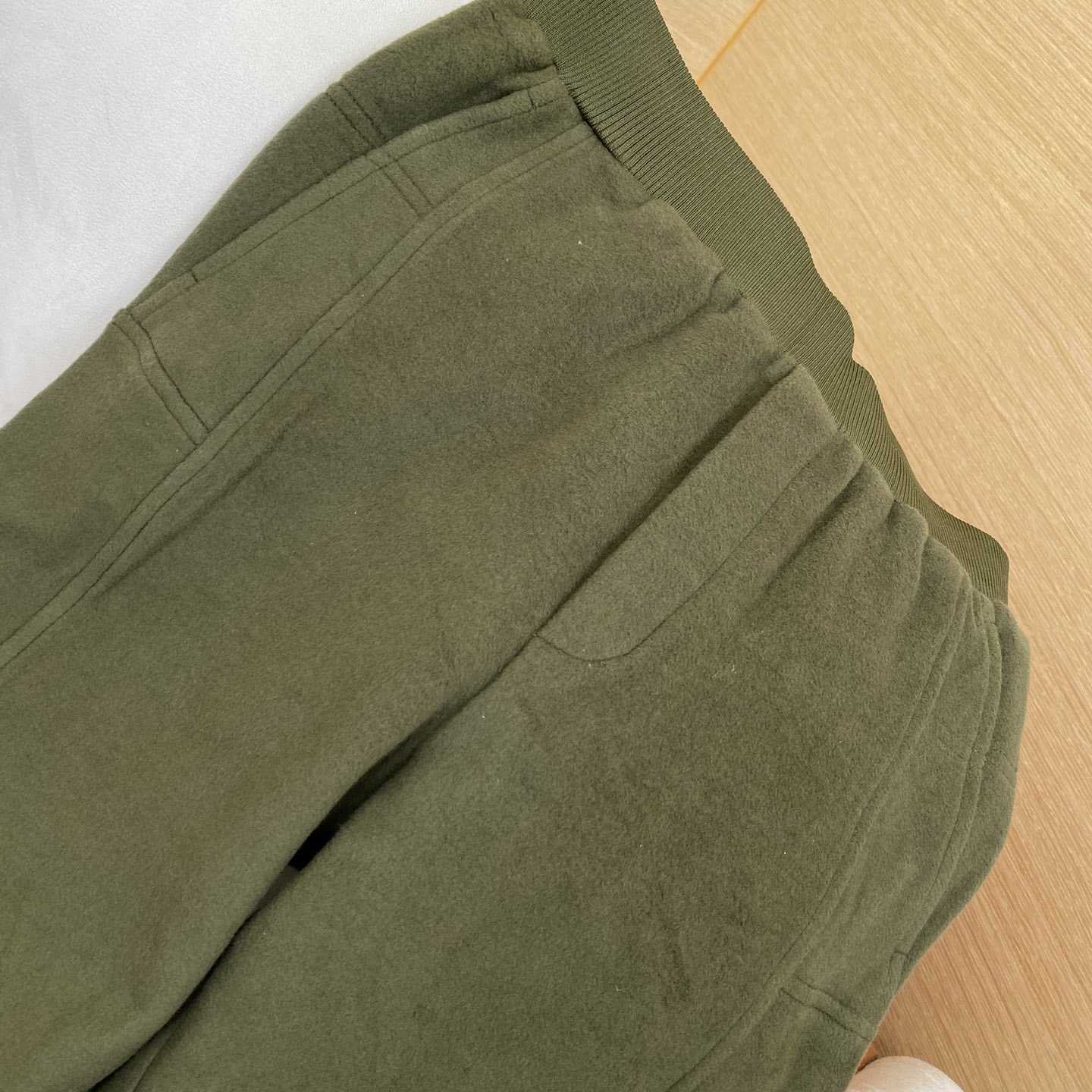 Louis Vuitton Quilted Textured Wool Pants   1AGJPS - DopestKickz