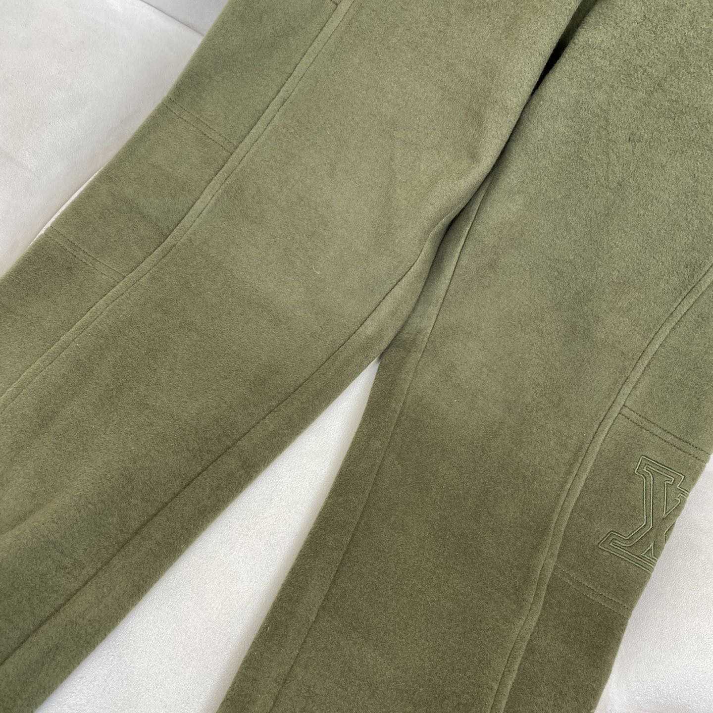 Louis Vuitton Quilted Textured Wool Pants   1AGJPS - DopestKickz