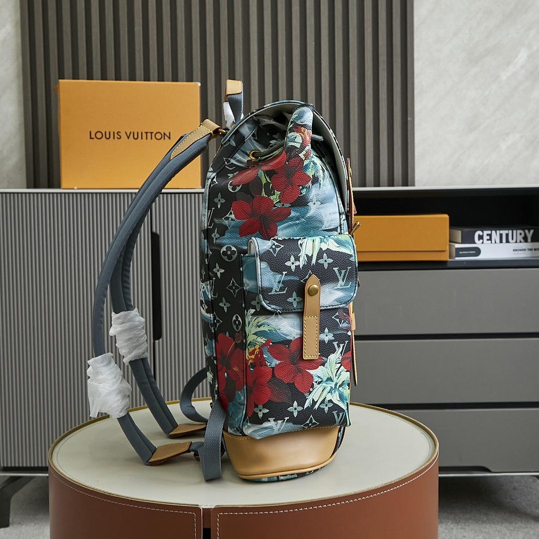 Louis Vuitton Christopher MM  M24996 - DopestKickz