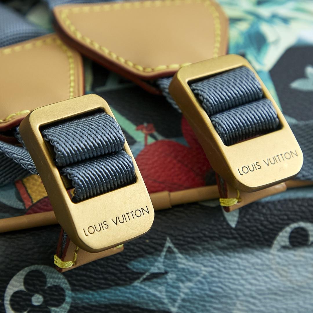 Louis Vuitton Christopher MM  M24996 - DopestKickz