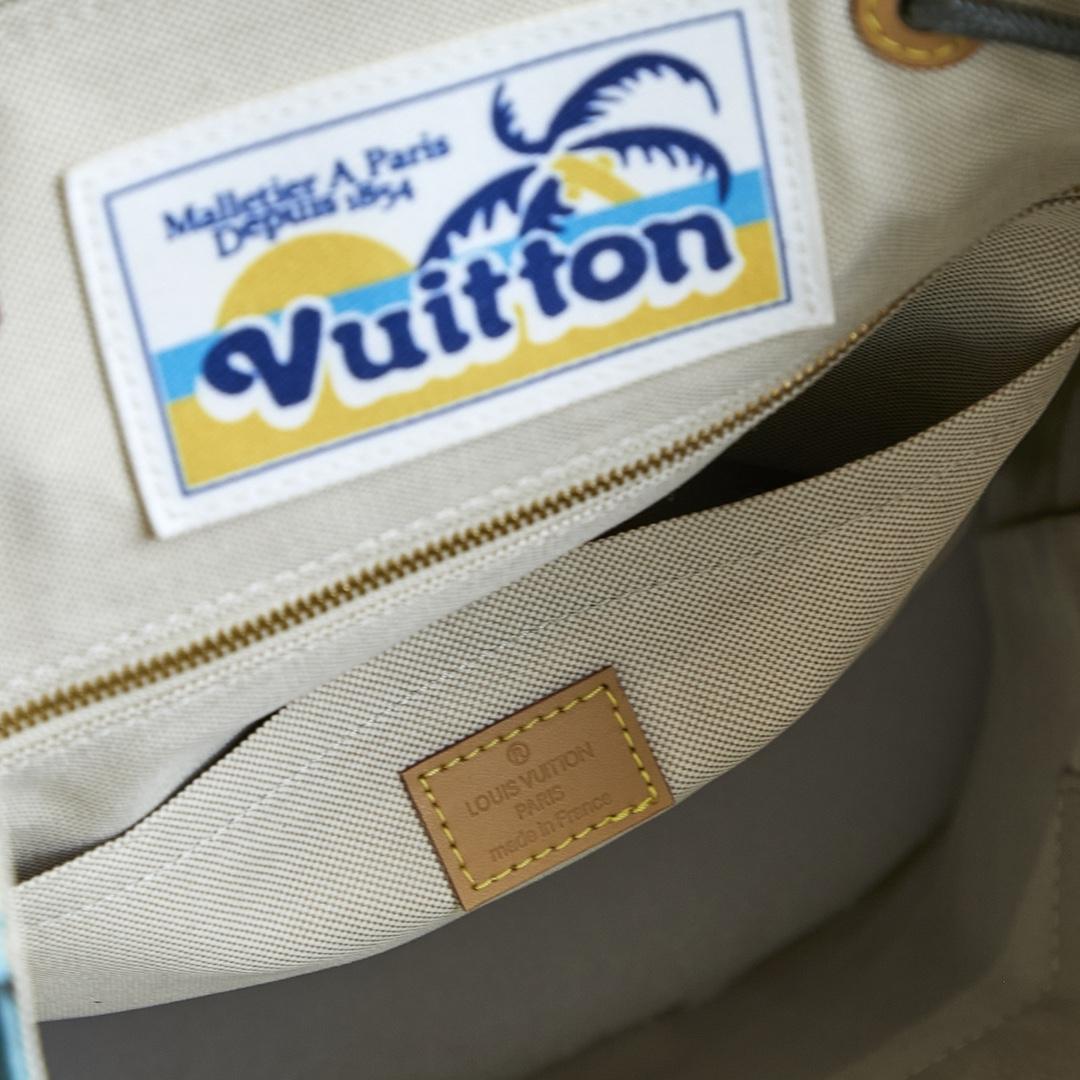 Louis Vuitton Christopher MM  M24996 - DopestKickz