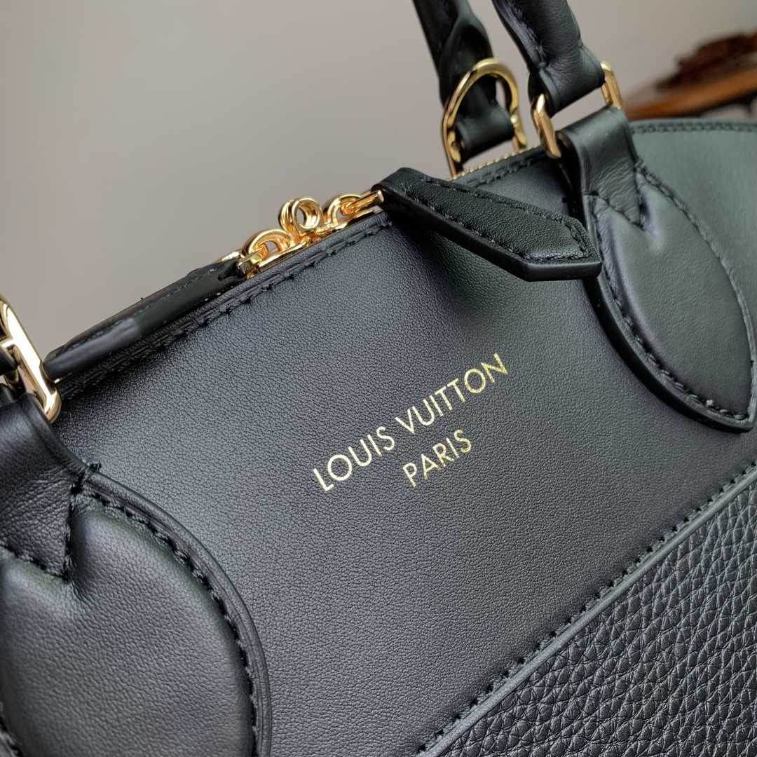 Louis Vuitton Vendôme MM  M22914 - DopestKickz