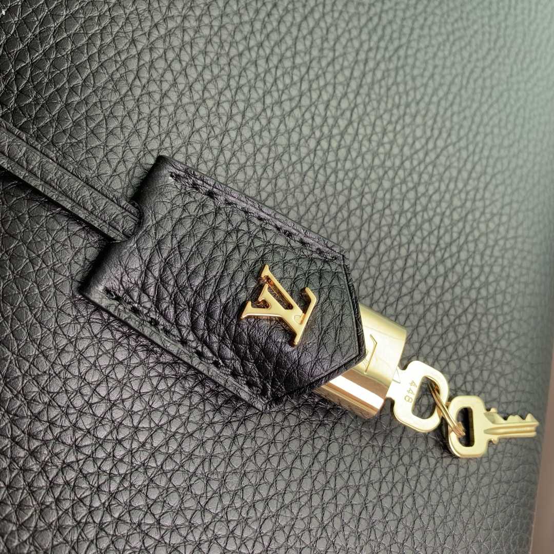 Louis Vuitton Vendôme MM  M22914 - DopestKickz