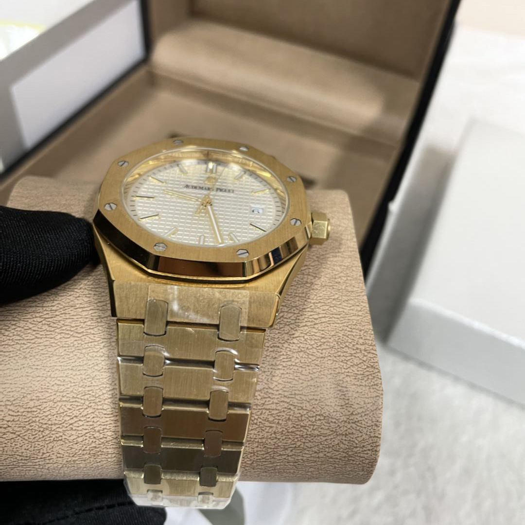 Audemars Piguet Men's Watch   41mm - DopestKickz