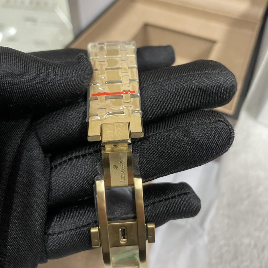 Audemars Piguet Men's Watch   41mm - DopestKickz