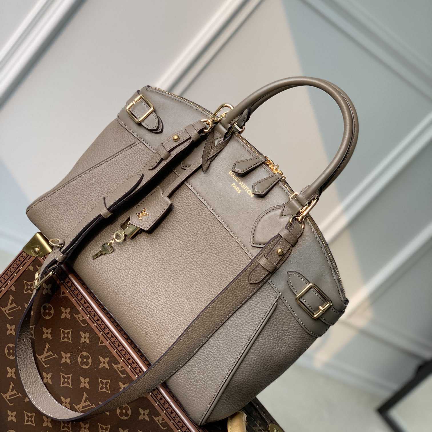 Louis Vuitton Vendôme MM  M22927 - DopestKickz