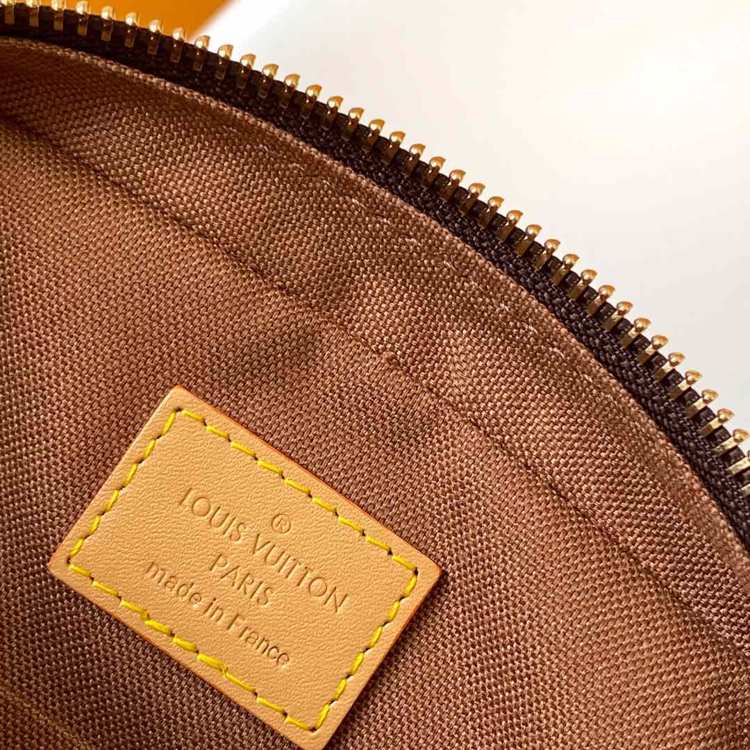 Louis Vuitton Danube   M14013 - DopestKickz