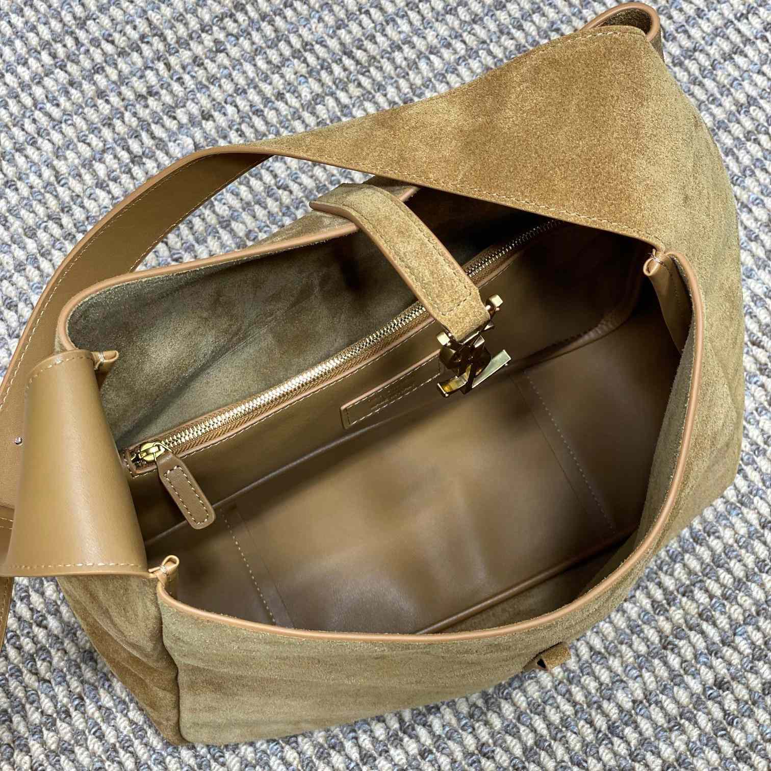 Saint Laurent LE 5 À 7 Supple Large In Suede - DopestKickz