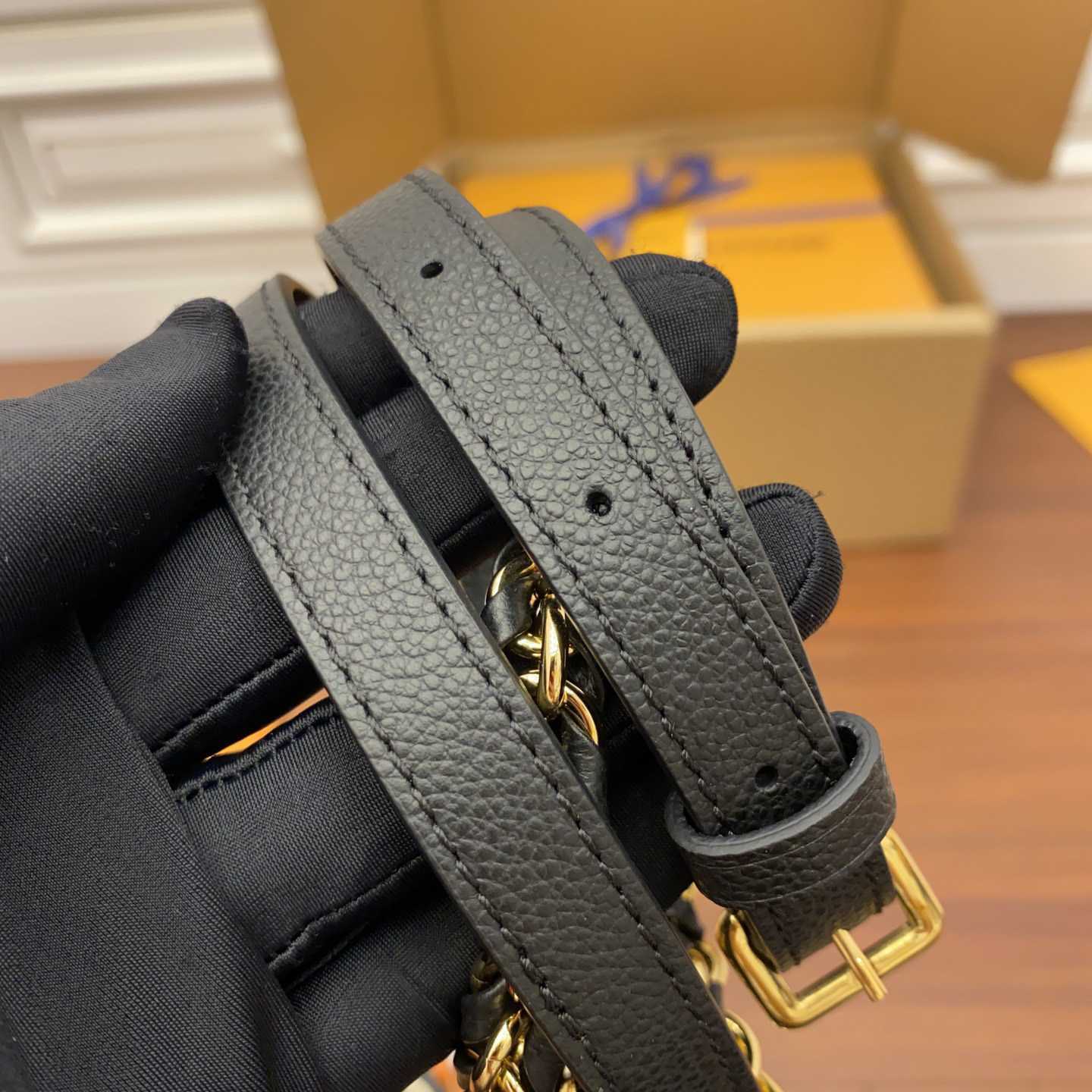 Louis Vuitton Vanity Pouch  M45780   (19x13x11CM) - DopestKickz