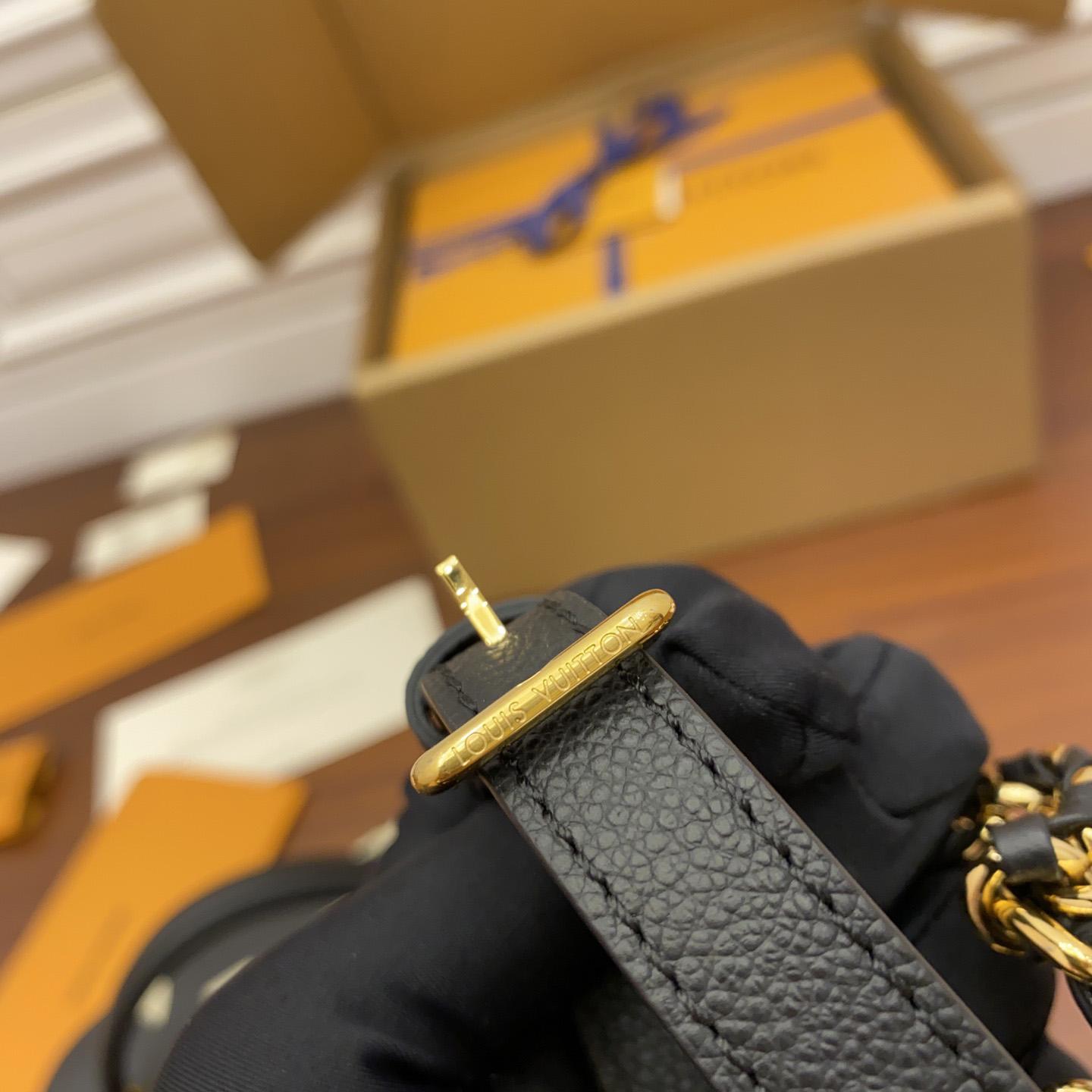 Louis Vuitton Vanity Pouch  M45780   (19x13x11CM) - DopestKickz