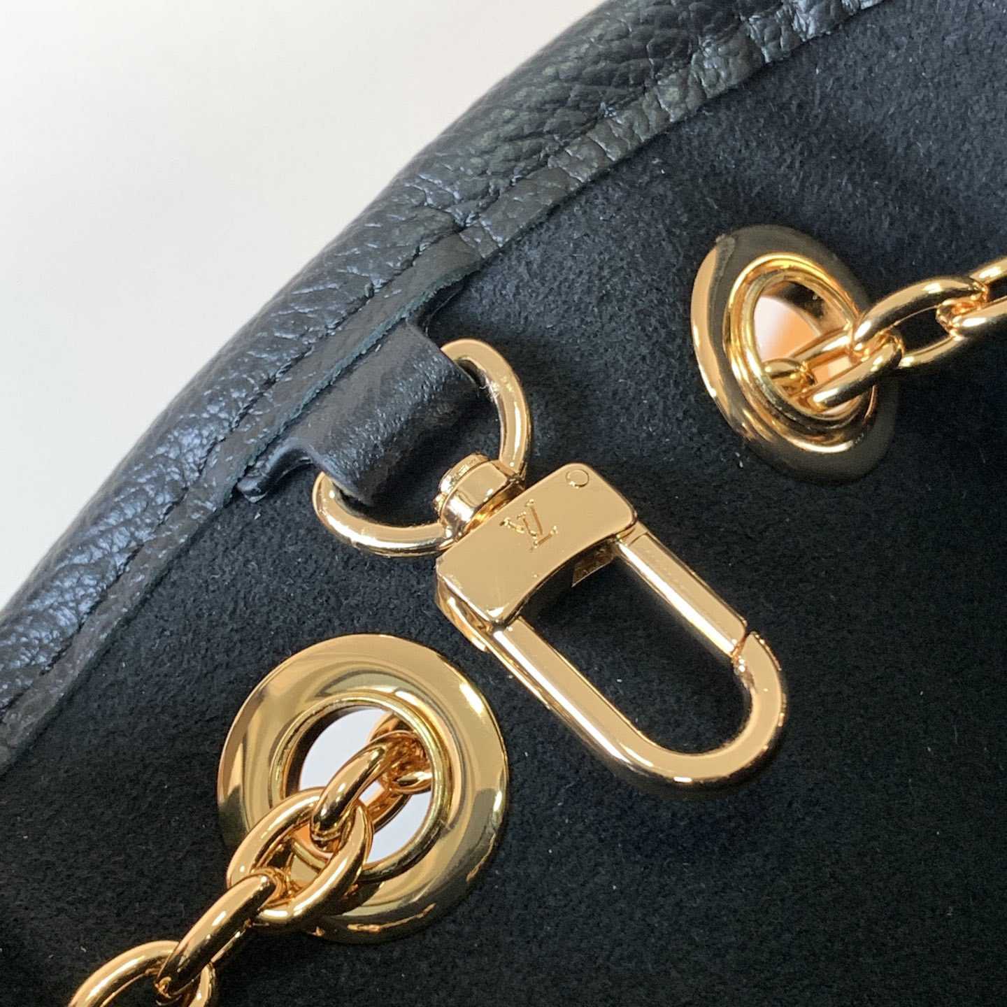 Louis Vuitton LV Bundle  M47209 - DopestKickz