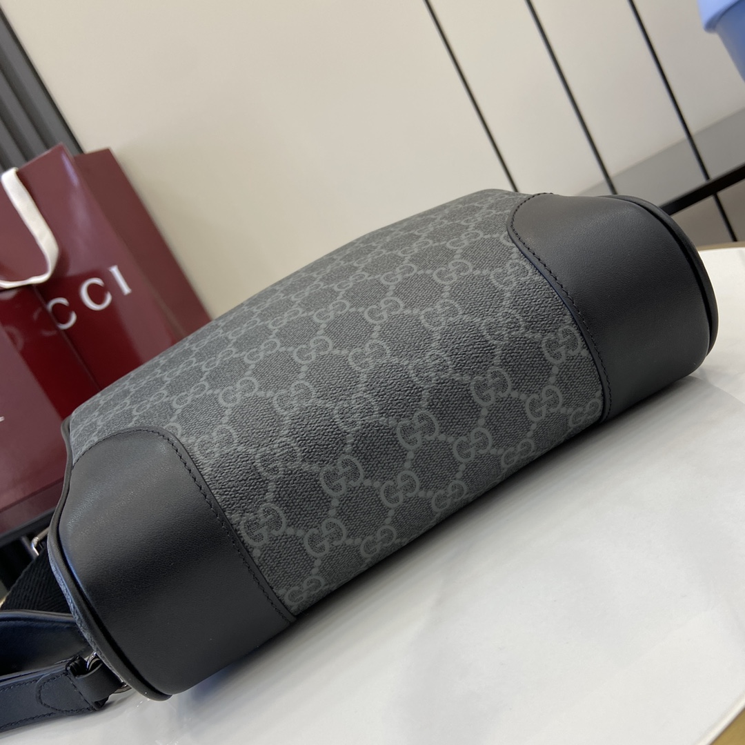 Gucci GG Emblem Small Crossbody Bag - DopestKickz