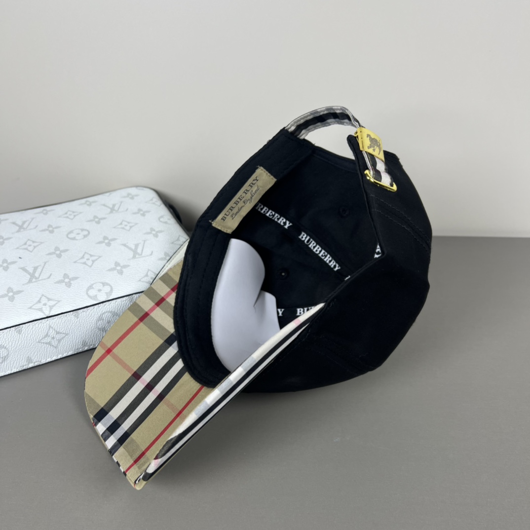 Burberry Baseball Cap - DopestKickz